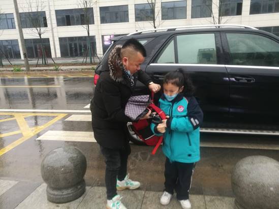 说明: C:\Users\hp\AppData\Local\Temp\WeChat Files\9968a66b5e1245ff1d45070251a374b.jpg
